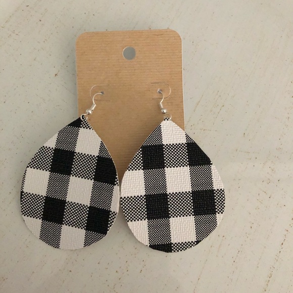 Leather Earrings - Picture 4 of 6